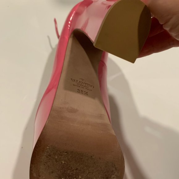 VALENTINO Tan-Go Patent Leather Pumps Size: 8.5 | IT 38.5 in pink - Picture 3 of 3
